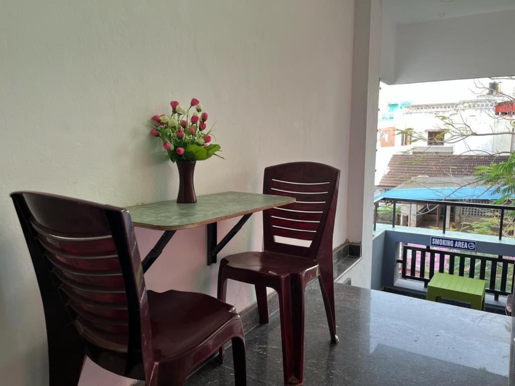 Chez Prabha Homestay بونديتْشيري المظهر الخارجي الصورة