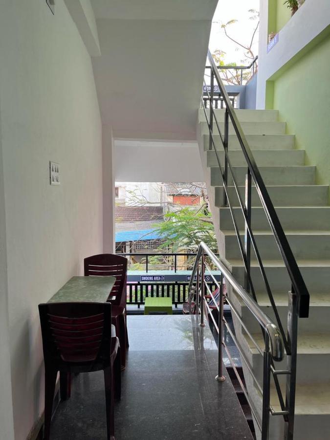 Chez Prabha Homestay بونديتْشيري المظهر الخارجي الصورة